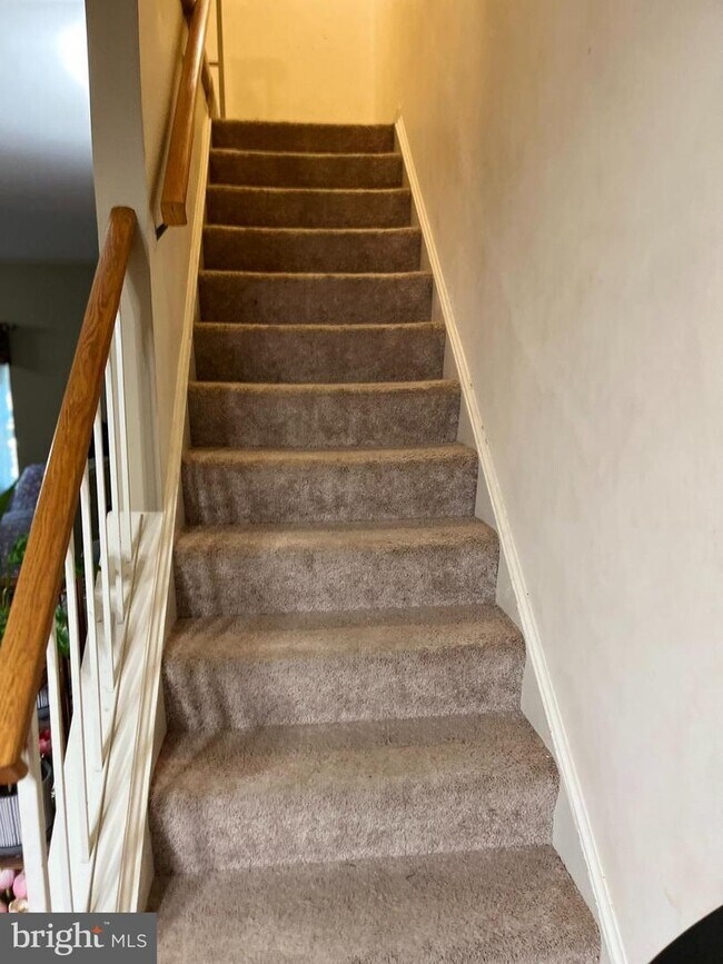 Building Photo - 13526 Sierra Dr