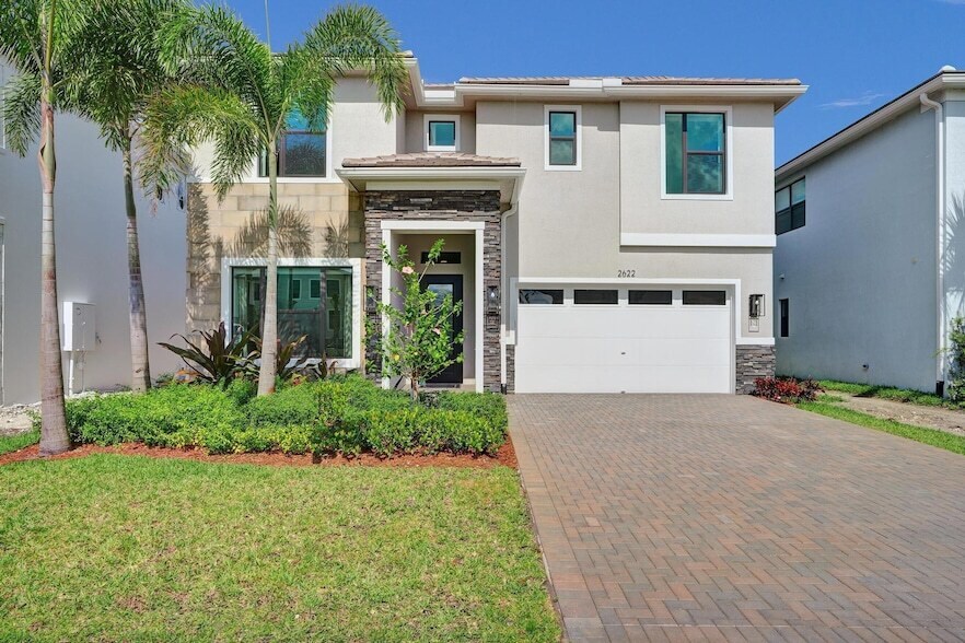 Foto principal - 2622 NW 87th Ter