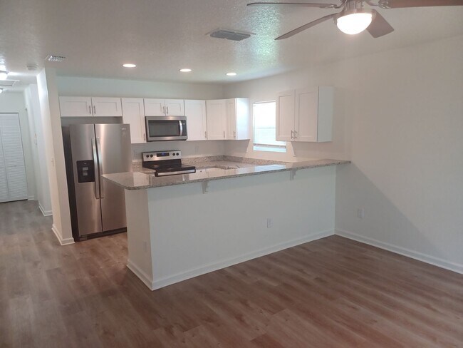 Building Photo - 2022 3 BR 2 BA Rental Home convenient to d...