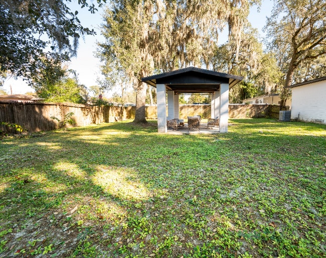 Building Photo - 2339 Broward Rd