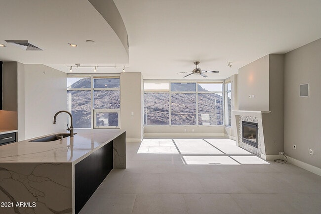 Building Photo - 140 E Rio Salado Pkwy