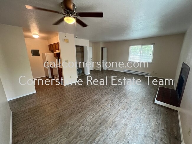 Building Photo - 2820 W Platte Ave