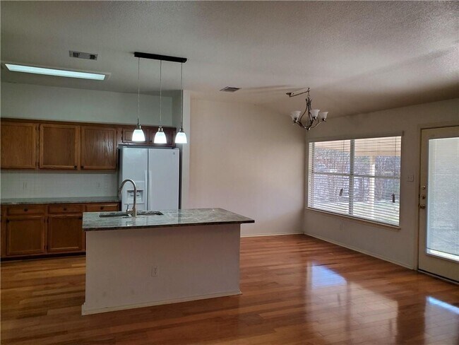 Foto del edificio - 2209 Joshua Cove