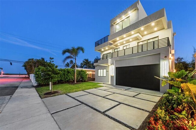 Foto del edificio - 3320 NE 17th St