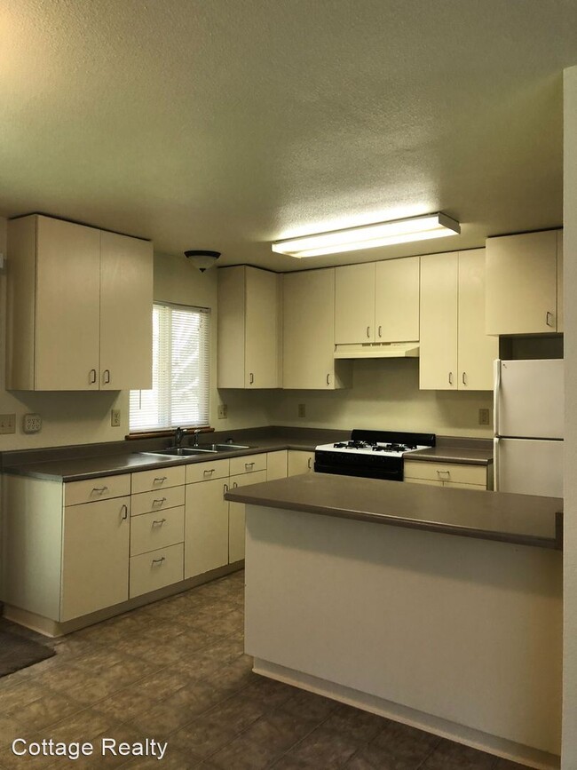 Building Photo - 2 br, 1 bath House - 3674 Patricks Point D...