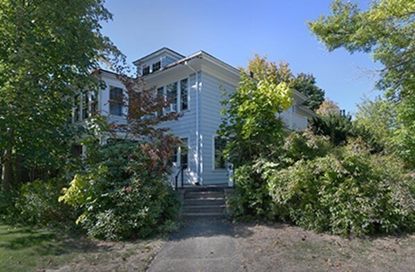 Primary Photo - 18 Willow St