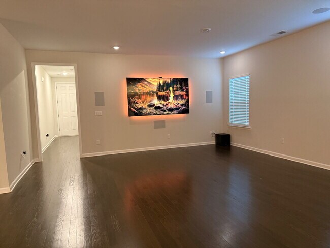 Building Photo - "Charming 3-Bed Oasis with Granite Touches & Hardwood Elegance and loads of high tech upgrades in...