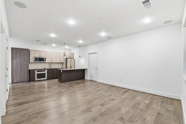 Foto del edificio - 4819 Caroline St