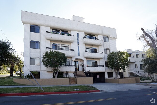 Foto del edificio - 14400 Dickens St
