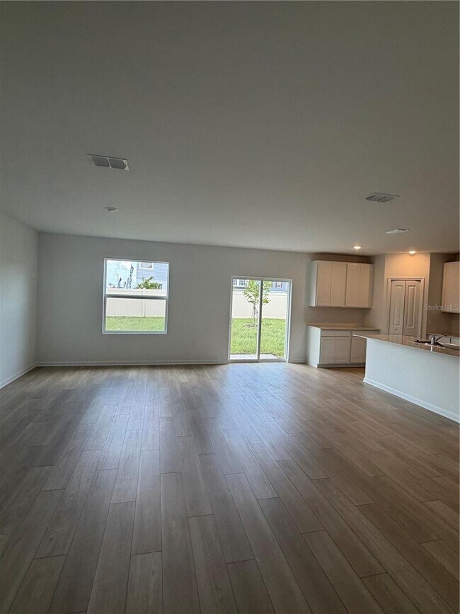Foto del edificio - 6204 BOTTICELLA Blvd