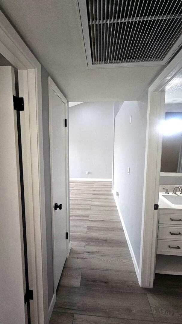 Foto del edificio - 5960 W Oregon Ave