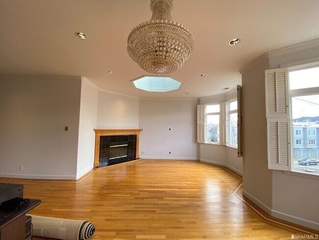 Foto del edificio - 2410 Clement St