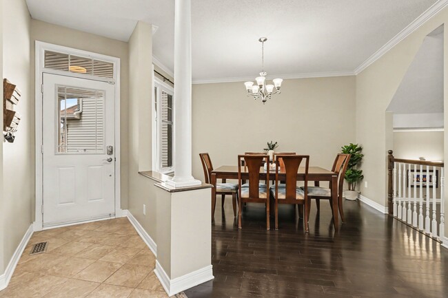 Building Photo - 424 Claridge Dr