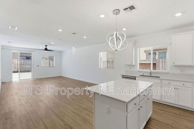 Building Photo - 12542 Surfbird Wy