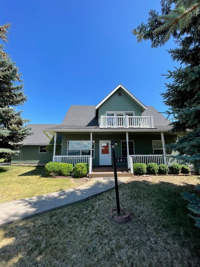 Foto del edificio - Beautiful 3 bed 2 bath - pets allowed! ***...