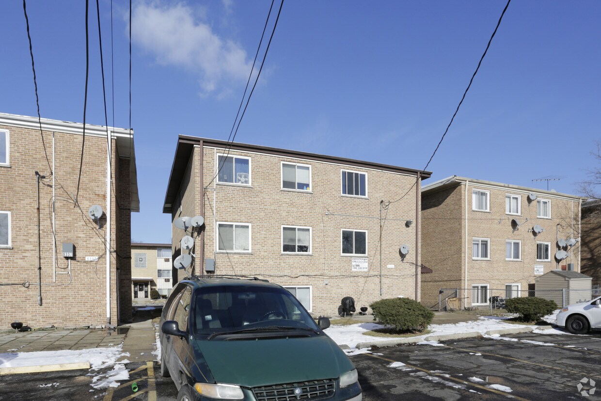 Foto del edificio - 8331 W O'Connor Dr