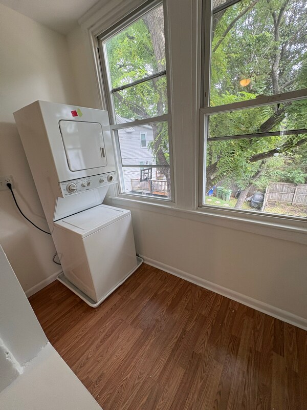 Foto del edificio - 406 E Cold Spring Ln
