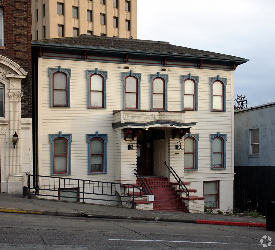 Building Photo - The Exley