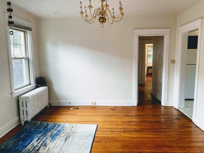Foto del edificio - Wonderful Duplex in the Heart of Squirrel ...