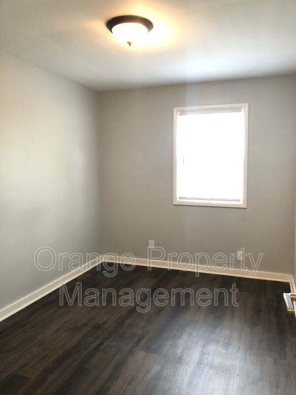 Building Photo - 4609 Cass St