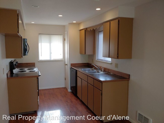 Building Photo - 3 br, 1.5 bath House - 1813 Jenny Lynn Ln.