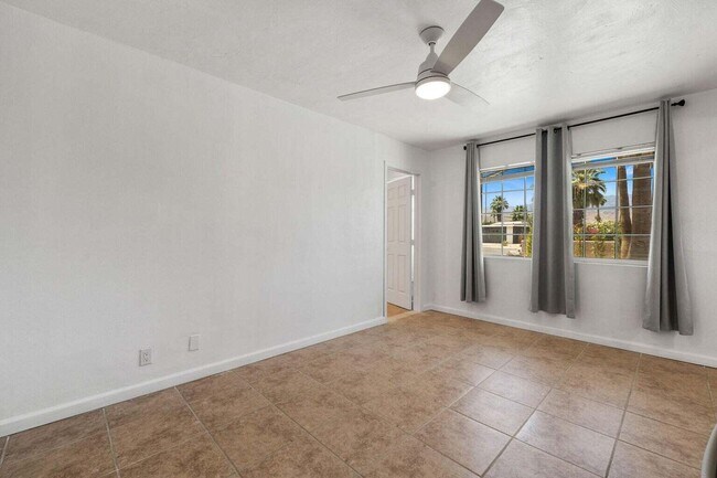 Building Photo - 44500 San Carlos Ave