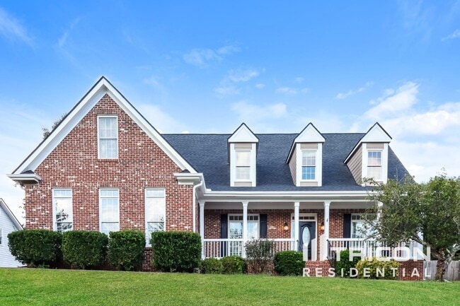 Building Photo - 15 Stiles Fairway NW