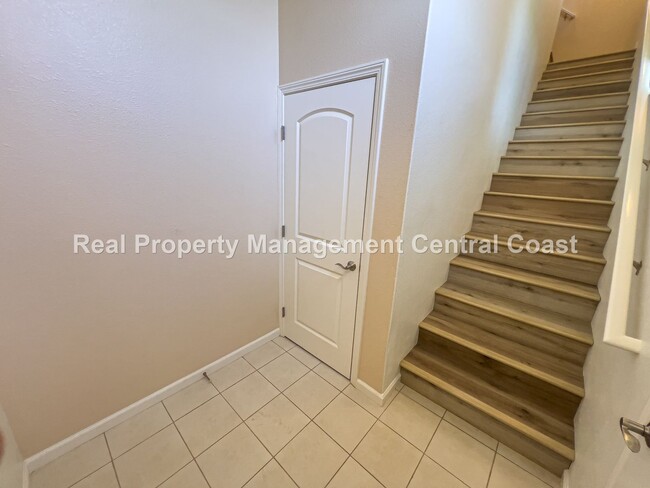 Foto del edificio - AVAILABLE NOW - Nice Home In Broad St Vill...