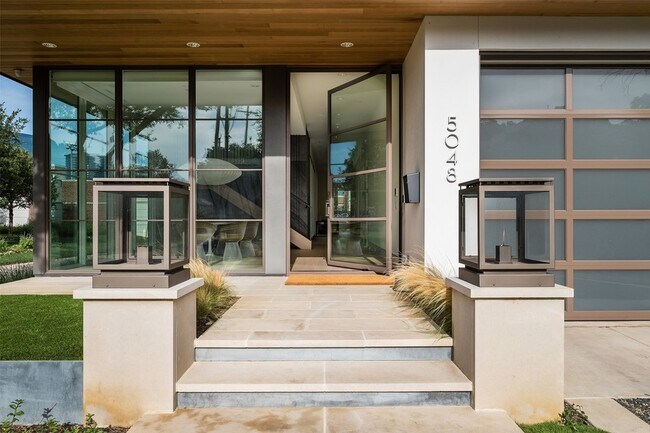 Foto del edificio - 5048 Airline Rd