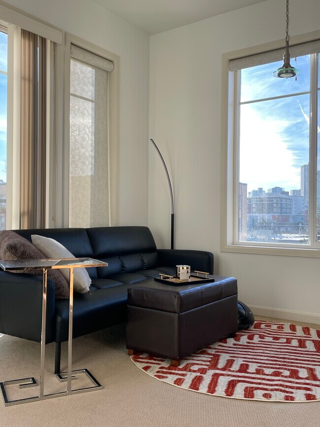 Foto del edificio - 124 Bellevue Ave E