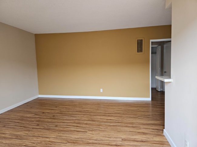 Building Photo - 20810 Amie Ave