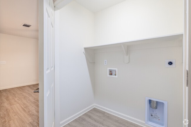3BR, 2BA - 1,270SF - Laundry - TRAILS AT TWIN LAKES