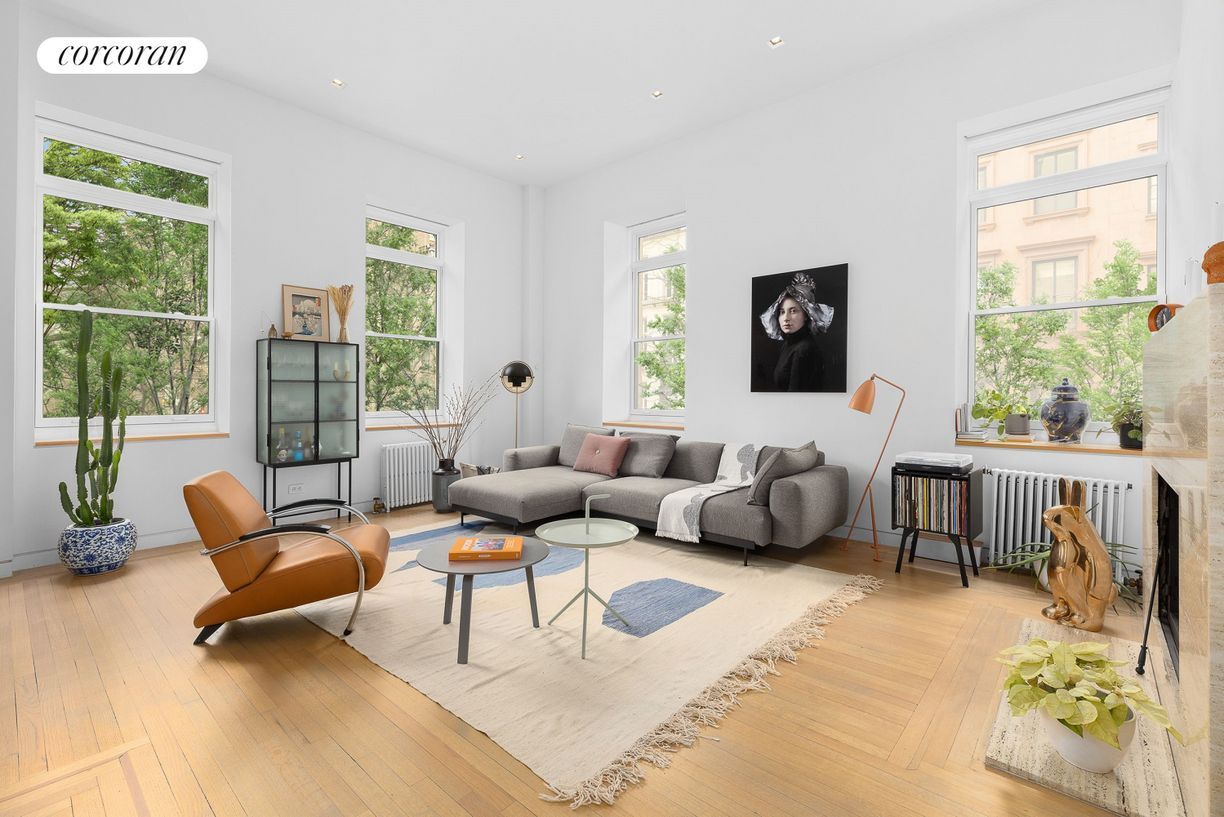 Primary Photo - 7 Gramercy Park W