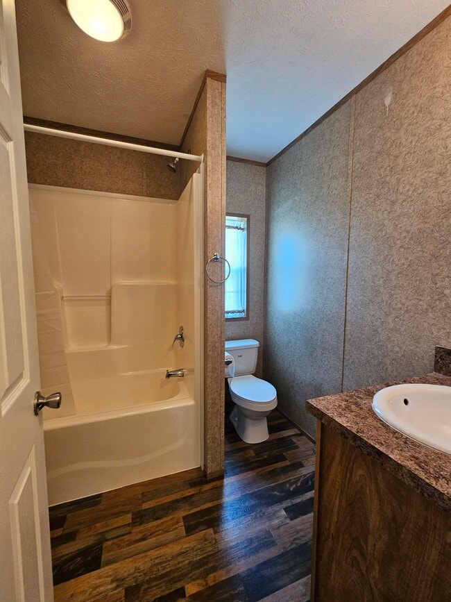 Building Photo - 236 Maverick Ln