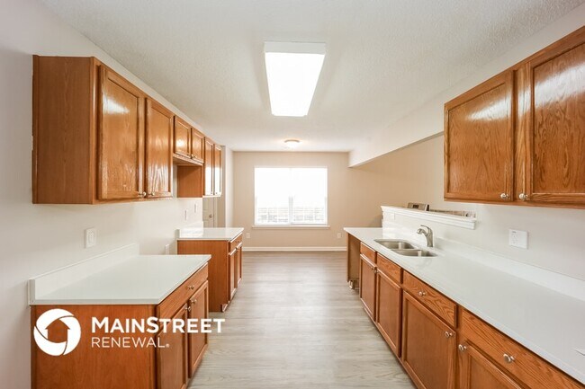 Foto del edificio - 5760 Sable Glen Rd