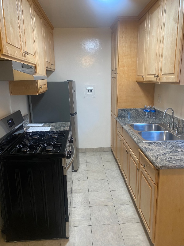 Building Photo - 5369 Inglewood Blvd