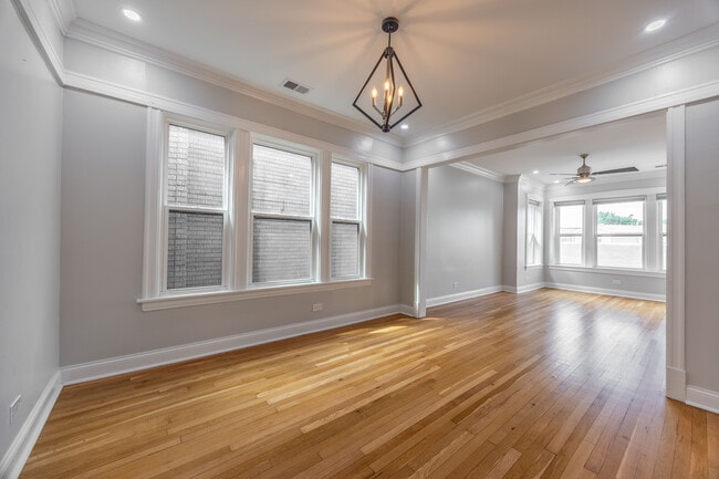 Building Photo - 3055 N Kimball Ave