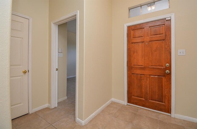 Building Photo - 6422 Alisa Ln