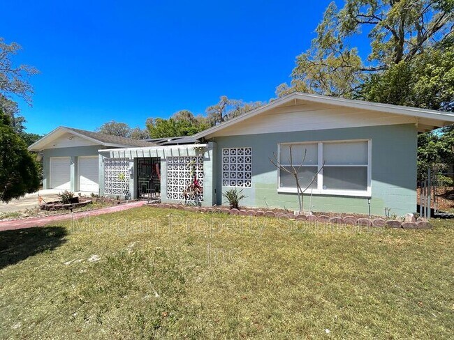 Building Photo - 5741 Westbury Dr