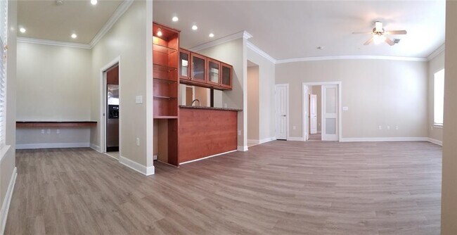 Building Photo - 1010 Rosine St