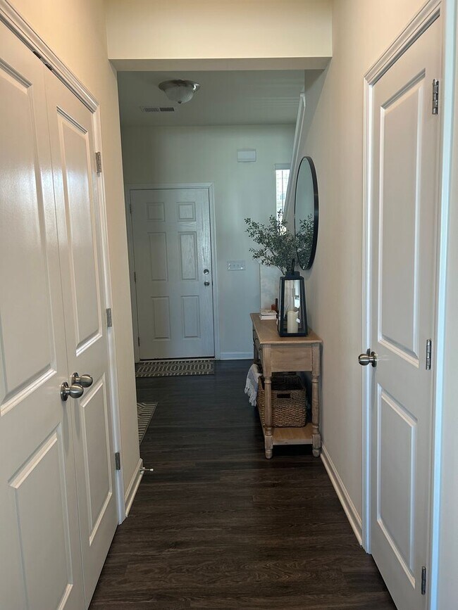 Foto del edificio - Beautiful 3/2.5 Home for Rent in Greenville!