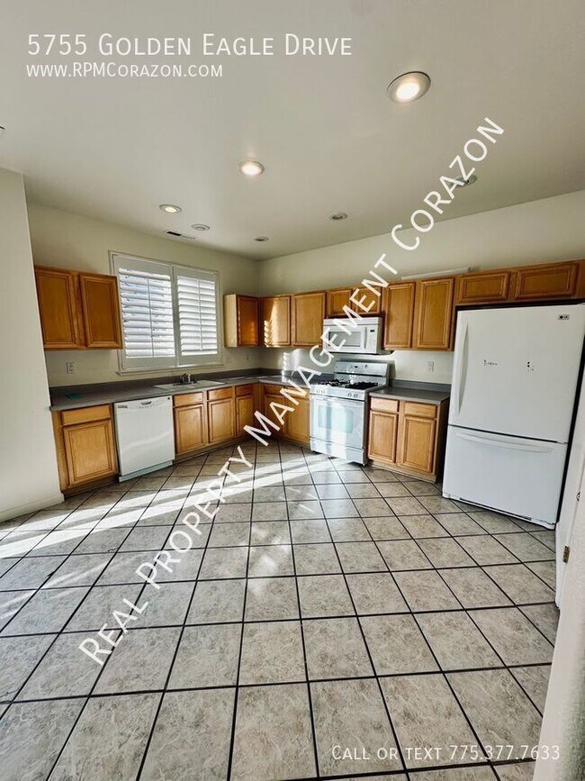 Building Photo - Beautiful Northwest Reno Two-Story Home!