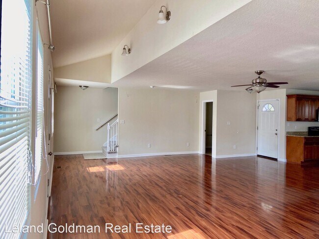Building Photo - 3 br, 2.5 bath House - 2721 Argonne Avenue