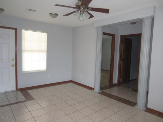 Foto del edificio - 2909 S Jackson Ave