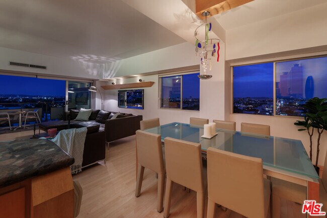 Building Photo - 1155 N La Cienega Blvd