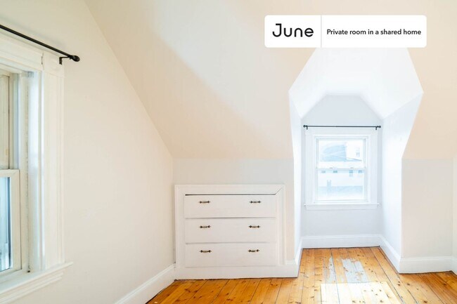 Foto del edificio - Room in Shared 7 bed/2 bath home in Brighton