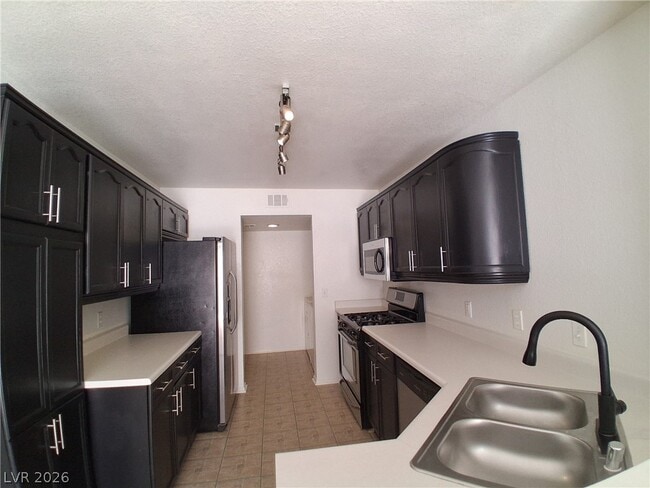 Building Photo - 8023 Simone Ave