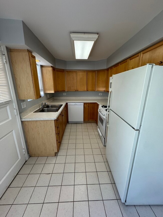 Building Photo - 2944 Harlem Ave