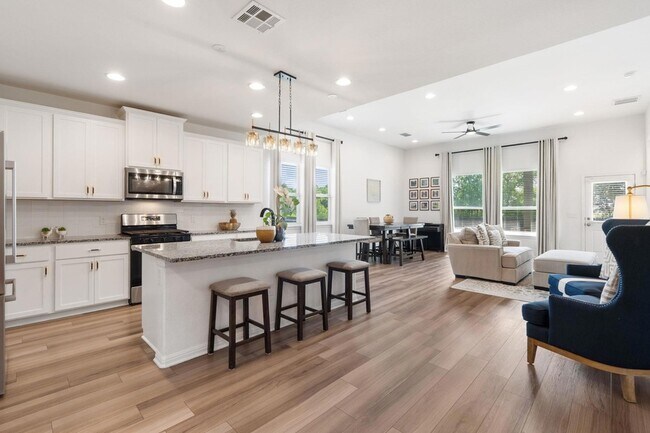 Foto del edificio - 232 Manassas Dr