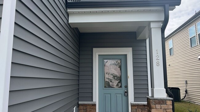 Foto del edificio - 128 Boone Lake Way